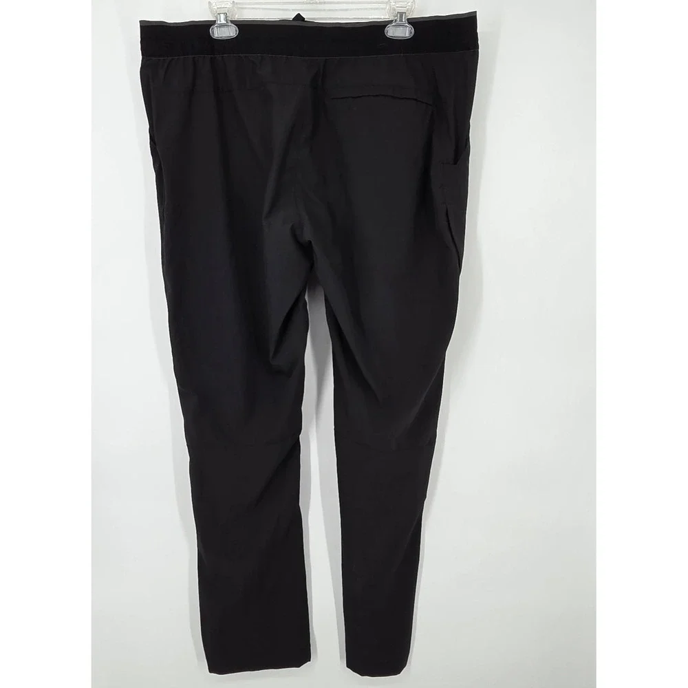 The North Face Paramount Active Black Hiking Pants Mens 42x32 Flash Dry UPF 40+